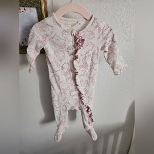 (FREE w 2+ Bundle) Jessica Simpson sleeper, 3-6 months